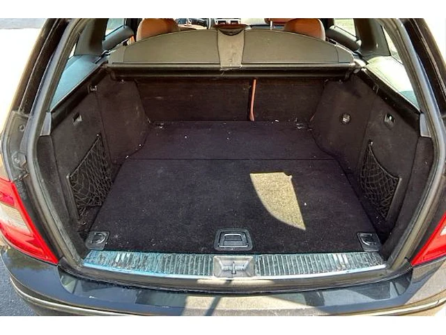 Mercedes c200 - afbeelding 28 van  30