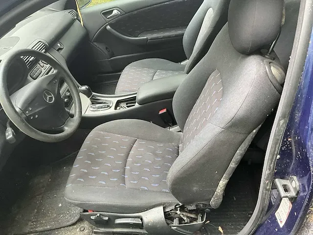 Mercedes c220 - afbeelding 9 van  28