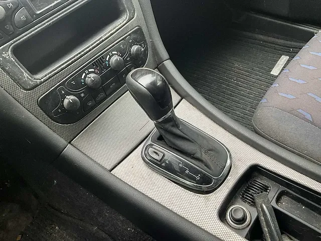 Mercedes c220 - afbeelding 17 van  28
