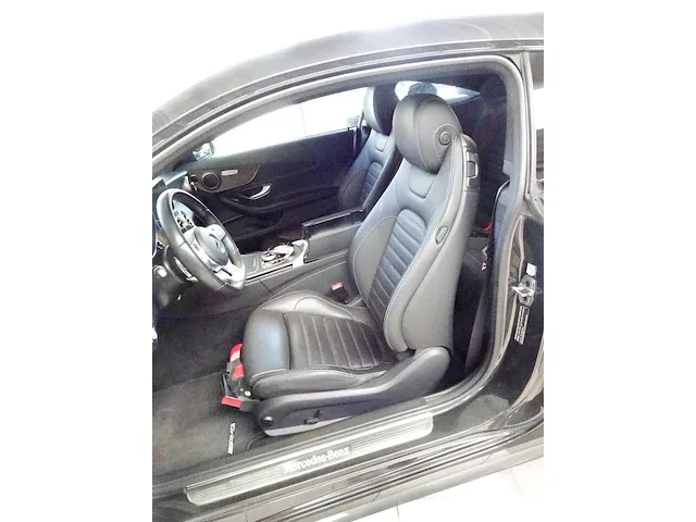 Mercedes c300 - afbeelding 15 van  18