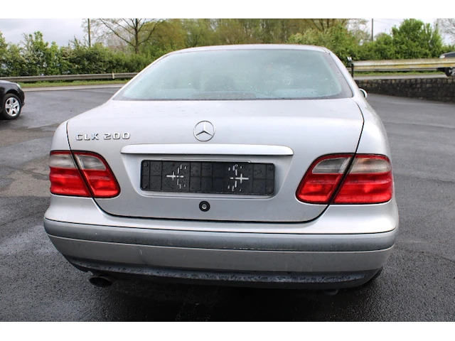 Mercedes clk 200 - wdb2083351f038625 - 1997 - afbeelding 8 van  13
