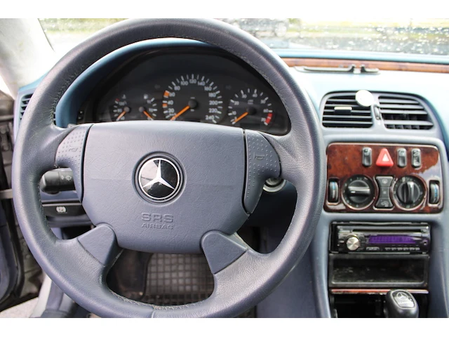 Mercedes clk 200 - wdb2083351f038625 - 1997 - afbeelding 10 van  13