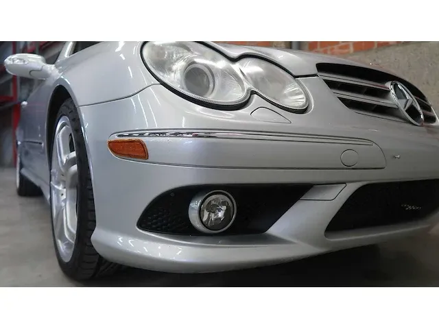 Mercedes clk cabrio 550 v8 - afbeelding 17 van  82