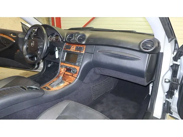 Mercedes clk cabrio 550 v8 - afbeelding 52 van  82