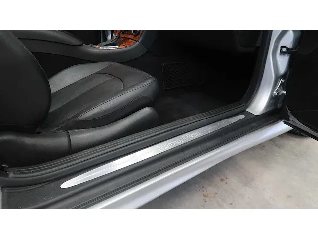 Mercedes clk cabrio 550 v8 - afbeelding 54 van  82