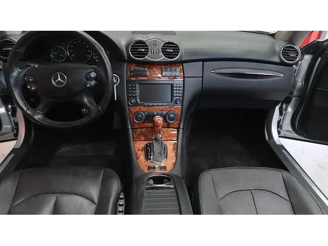 Mercedes clk cabrio 550 v8 - afbeelding 55 van  82