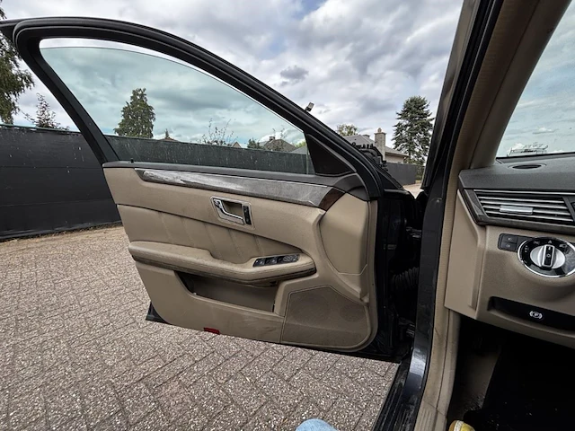 Mercedes e200 cdi,2010 - afbeelding 8 van  39