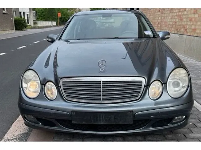 Mercedes e220 cdi, sedan - afbeelding 12 van  29