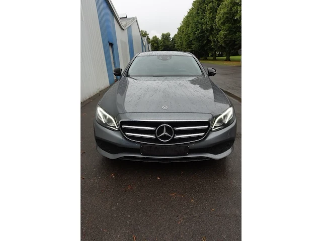 Mercedes e220 d - afbeelding 12 van  22