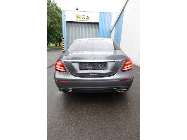 Mercedes e220 d - afbeelding 16 van  22