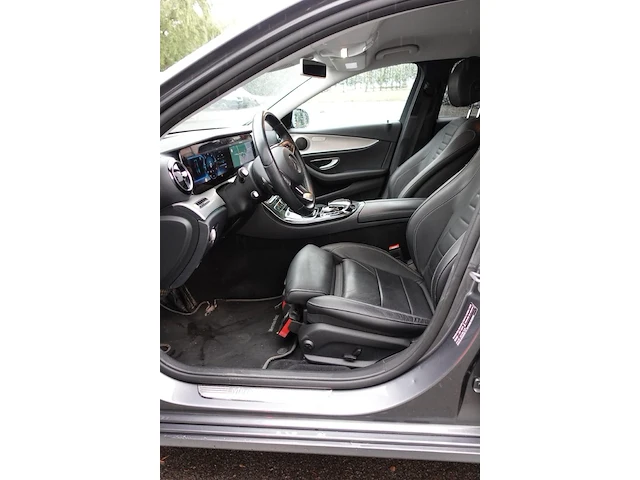 Mercedes e220 d - afbeelding 19 van  22