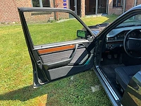 Mercedes e300w124 voorouders uit 1990 - afbeelding 5 van  59