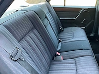 Mercedes e300w124 voorouders uit 1990 - afbeelding 29 van  59