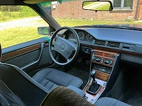Mercedes e300w124 voorouders uit 1990 - afbeelding 30 van  59