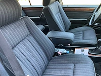 Mercedes e300w124 voorouders uit 1990 - afbeelding 33 van  59