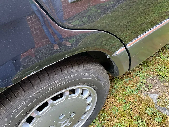 Mercedes e300w124 voorouders uit 1990 - afbeelding 47 van  59