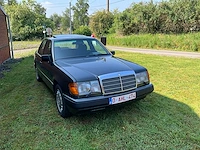 Mercedes e300w124 voorouders uit 1990 - afbeelding 57 van  59