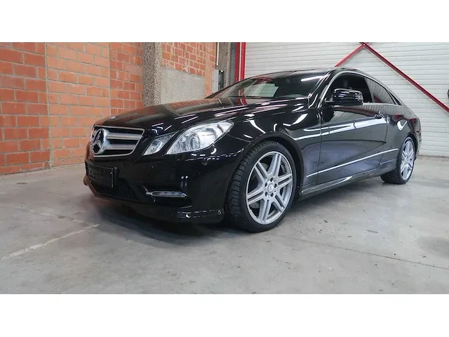Mercedes e350 coupé - afbeelding 34 van  60