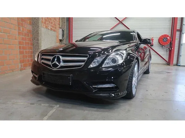 Mercedes e350 coupé - afbeelding 45 van  60