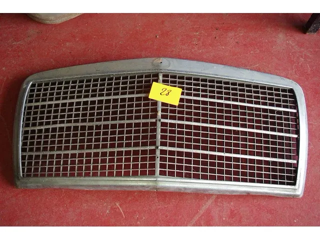 Mercedes grill - afbeelding 1 van  1