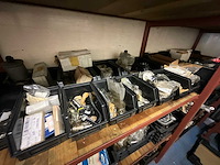 Mercedes groot lot onderdelen (1964-1993) - afbeelding 9 van  39