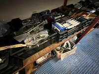 Mercedes groot lot onderdelen (1964-1993) - afbeelding 16 van  39