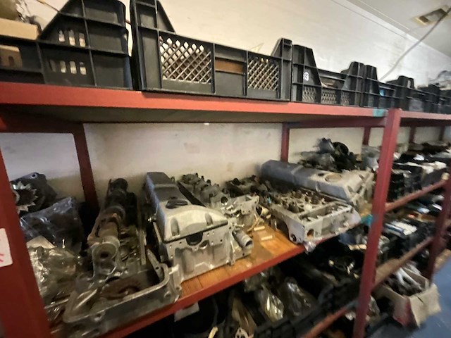 Mercedes groot lot onderdelen (1964-1993) - afbeelding 18 van  39