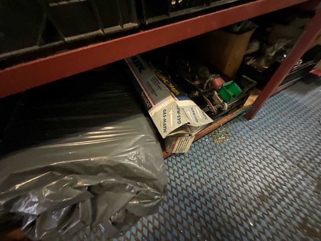 Mercedes groot lot onderdelen (1964-1993) - afbeelding 22 van  39