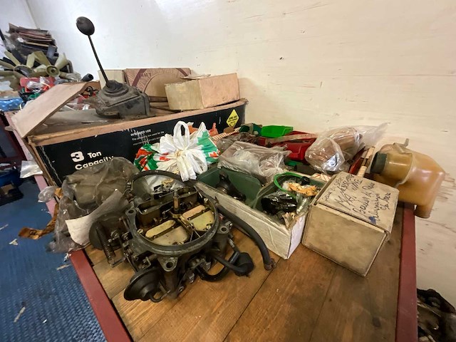 Mercedes groot lot onderdelen (1964-1993) - afbeelding 39 van  39