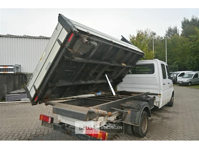 Mercedes lichte vrachtwagen met 3-zijdige kipper - afbeelding 2 van  28