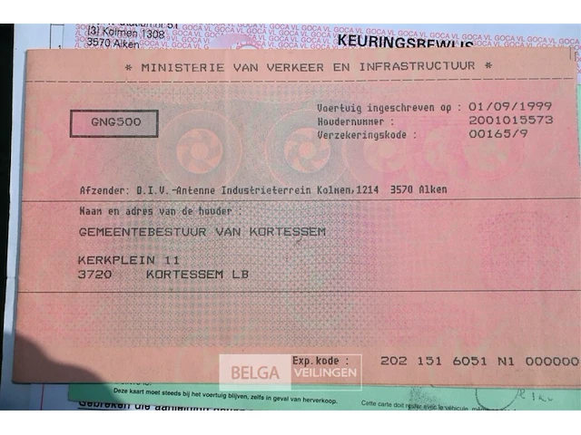 Mercedes lichte vrachtwagen - afbeelding 13 van  17