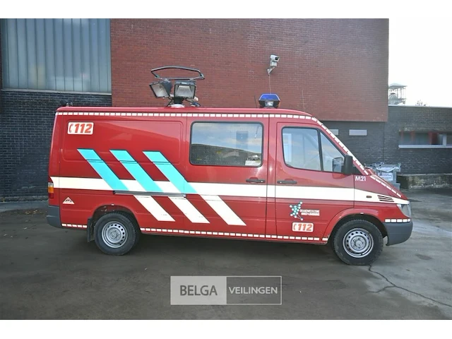 Mercedes lichte vrachtwagen - afbeelding 19 van  30