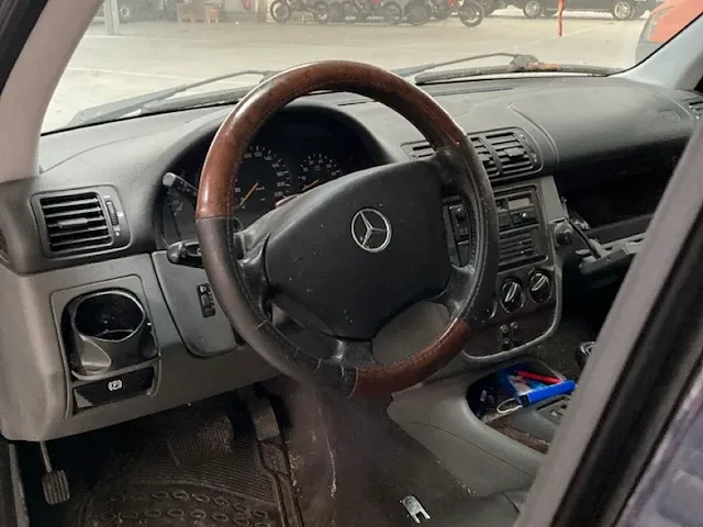 Mercedes ml320 - afbeelding 25 van  41