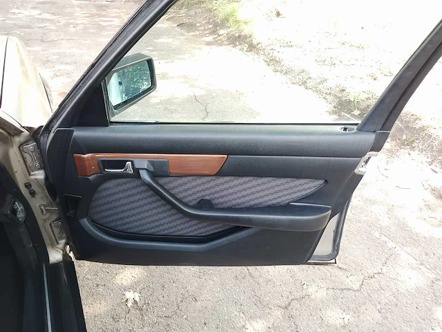 Mercedes s-klasse w126 260se - 1986 - afbeelding 8 van  22