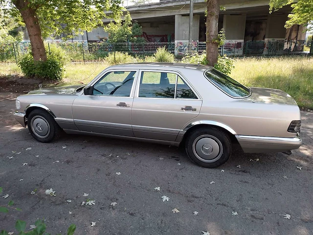Mercedes s-klasse w126 260se - 1986 - afbeelding 12 van  22