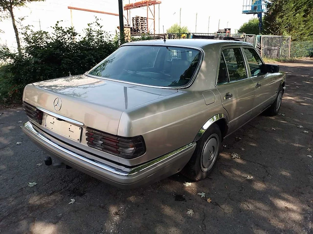 Mercedes s-klasse w126 260se - 1986 - afbeelding 18 van  22