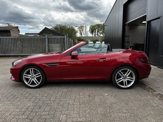 Mercedes slc 180, 2018 - afbeelding 33 van  34