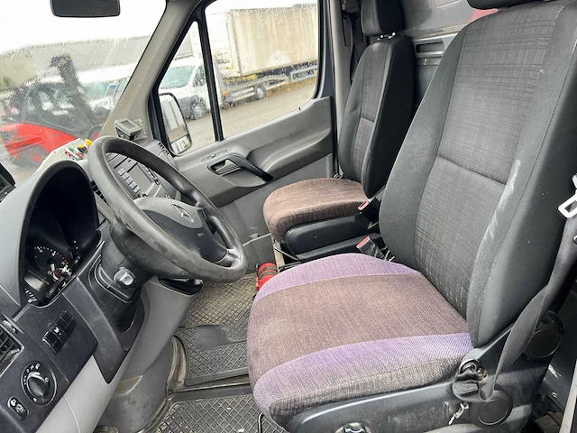 Mercedes sprinter - 2016 - vuilniskar - personenauto - afbeelding 18 van  31