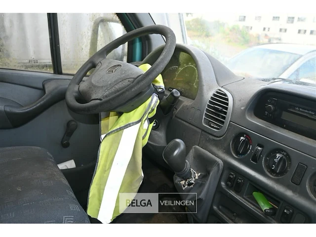 Mercedes sprinter lichte vrachtwagen - afbeelding 13 van  15