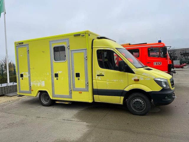 Mercedes sprinter ziekenwagen cc519 cdi - afbeelding 1 van  26