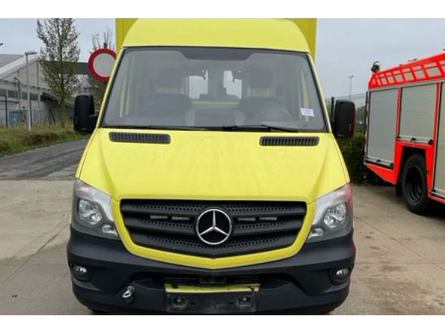 Mercedes sprinter ziekenwagen cc519 cdi - afbeelding 12 van  26