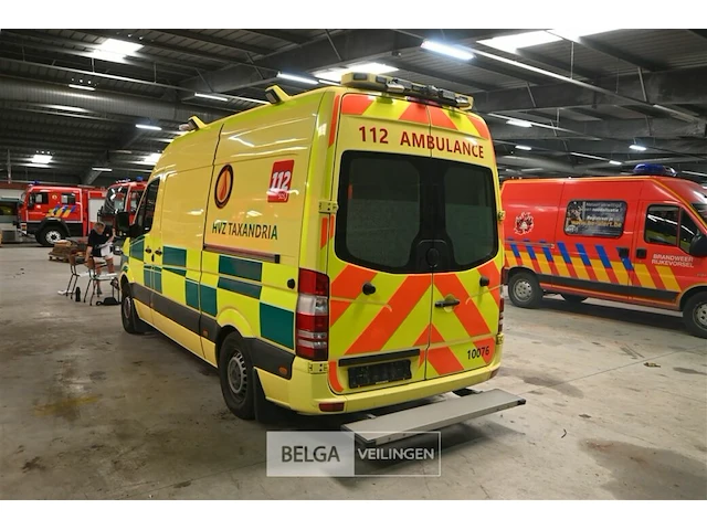 Mercedes sprinter ziekenwagen - afbeelding 25 van  33