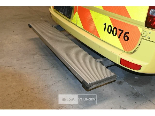 Mercedes sprinter ziekenwagen - afbeelding 30 van  33