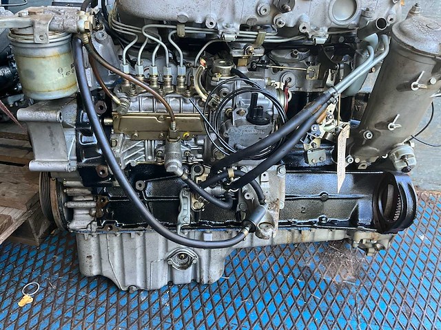 Mercedes turbo diesel mercedes-benz om603.960 – 3.0l 6-cilinder turbo diesel motor - afbeelding 7 van  11