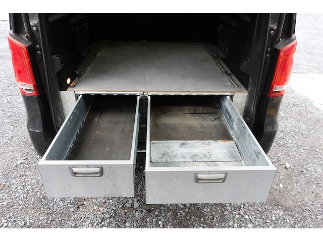 Mercedes v-klasse - afbeelding 9 van  30