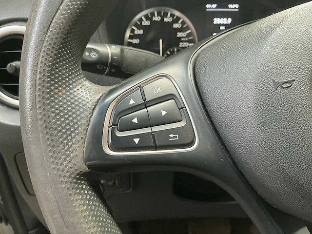 Mercedes vito - afbeelding 2 van  33
