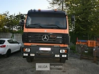 Mercedes vrachtwagen met ajk haakarmsysteem - afbeelding 5 van  23