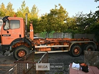 Mercedes vrachtwagen met ajk haakarmsysteem - afbeelding 12 van  23