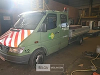 Mercedes vrachtwagen met autolaadkraan - afbeelding 17 van  31