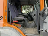 Mercedes vrachtwagen met containersysteem en fassi kraan - afbeelding 17 van  23